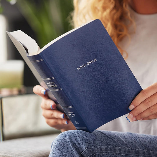 The Holy Bible, New King James Version (NKJV) Leather-Look Blue